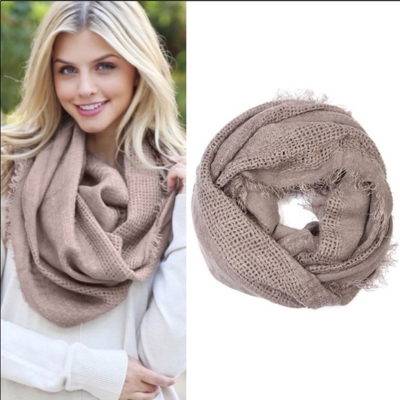 NEW Knit Infinity Soft Grey Taupe Scarf Ladies who lunch - Picture 3 of 3